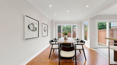 Photo 6 at 41 Jonathan Gate, Yorkhill, Vaughan