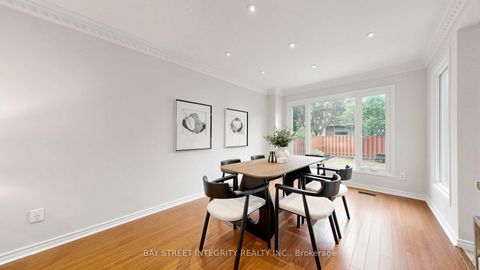 Photo 7 at 41 Jonathan Gate, Yorkhill, Vaughan