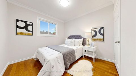 Photo 34 at 41 Jonathan Gate, Yorkhill, Vaughan