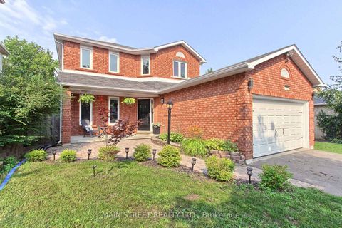 Photo 2 at 109 Bishop Drive, Ardagh, Barrie
