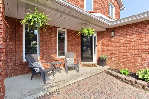 Photo 3 at 109 Bishop Drive, Ardagh, Barrie