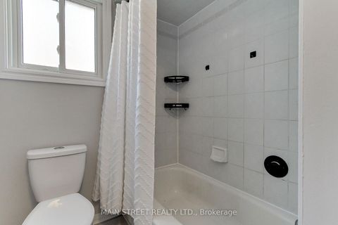 Photo 24 at 109 Bishop Drive, Ardagh, Barrie