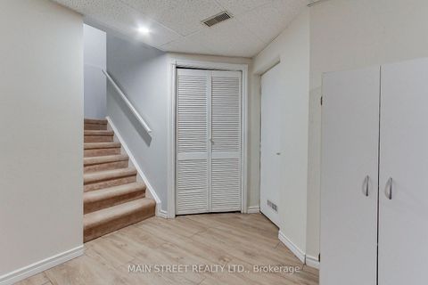 Photo 25 at 109 Bishop Drive, Ardagh, Barrie