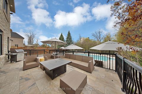 Photo 7 at 62 Autumn Grove Court, Kleinburg, Vaughan