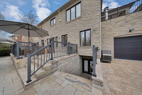 Photo 9 at 62 Autumn Grove Court, Kleinburg, Vaughan
