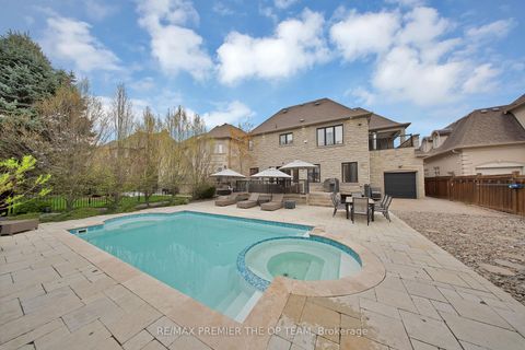 Photo 11 at 62 Autumn Grove Court, Kleinburg, Vaughan