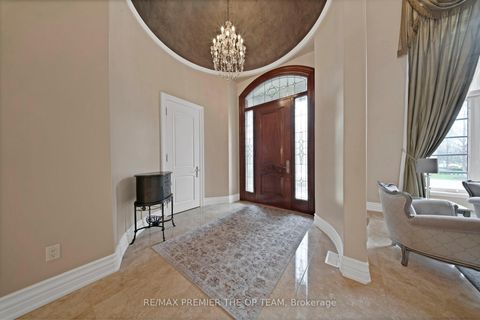 Photo 15 at 62 Autumn Grove Court, Kleinburg, Vaughan