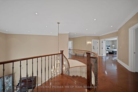 Photo 31 at 62 Autumn Grove Court, Kleinburg, Vaughan