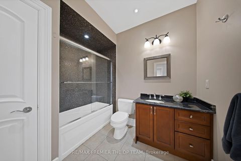 Photo 35 at 62 Autumn Grove Court, Kleinburg, Vaughan