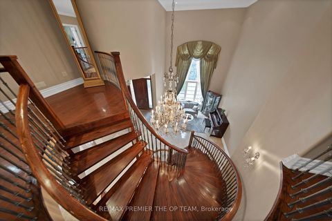 Photo 43 at 62 Autumn Grove Court, Kleinburg, Vaughan