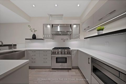 Photo 45 at 62 Autumn Grove Court, Kleinburg, Vaughan