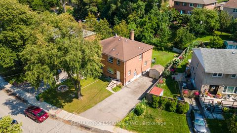 Photo 33 at 21 Brendwin Road, Smythe, Toronto