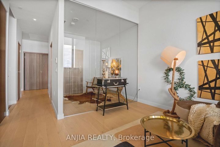 Photo 8 at 607 - 85 McMahon Drive, Bayview Village, Toronto