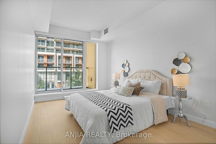 Photo 21 at 607 - 85 McMahon Drive, Bayview Village, Toronto