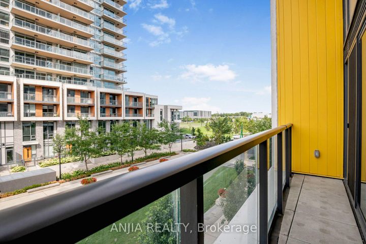 Photo 27 at 607 - 85 McMahon Drive, Bayview Village, Toronto