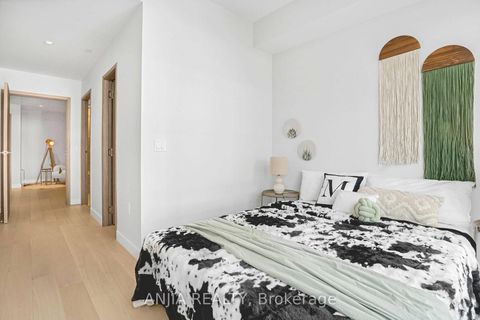 Photo 18 at TH607 - 85 McMahon Drive, Bayview Village, Toronto
