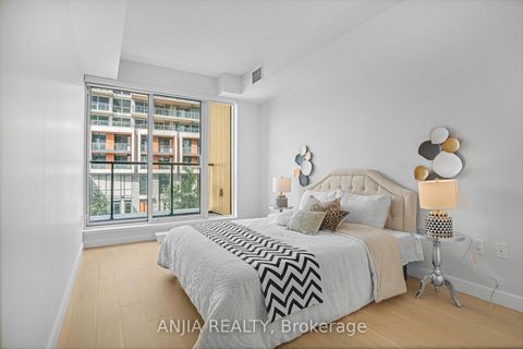 Photo 21 at TH607 - 85 McMahon Drive, Bayview Village, Toronto