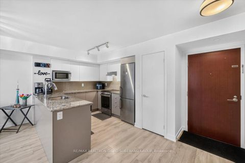 Photo 3 at 112 Varna Drive, Lawrence, Toronto