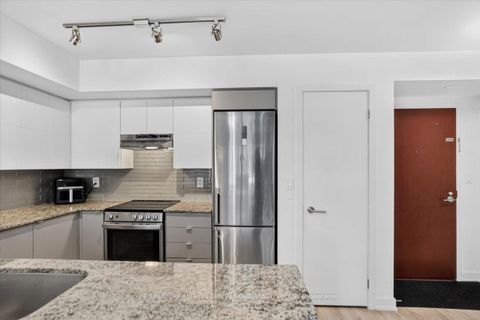 Photo 11 at 112 Varna Drive, Lawrence, Toronto
