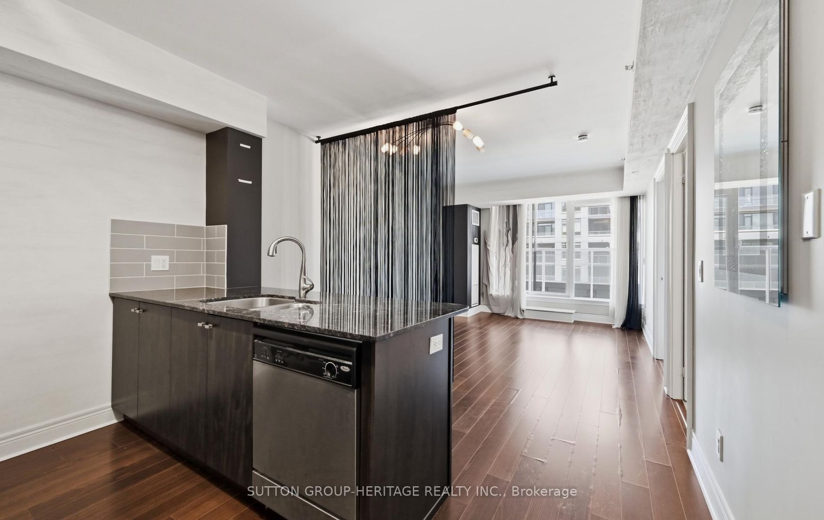 307 - 701 Sheppard Avenue W, Clanton Park, Toronto 