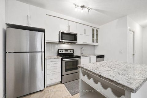 Photo 9 at 111 - 2800 Keele Street, CFB, Toronto