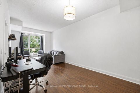 Photo 10 at 111 - 2800 Keele Street, CFB, Toronto