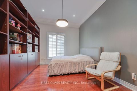 Photo 11 at 2 wainwright Avenue, North Richvale, Richmond Hill