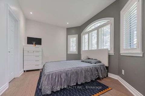 Photo 26 at 2 wainwright Avenue, North Richvale, Richmond Hill