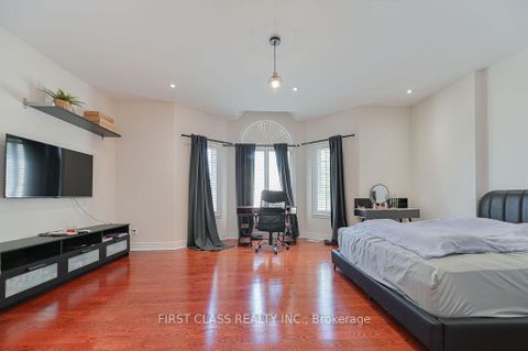 Photo 32 at 2 wainwright Avenue, North Richvale, Richmond Hill