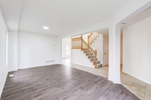 Photo 6 at 7 Empire Drive, Shore, Barrie