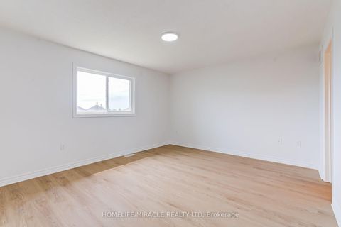 Photo 21 at 7 Empire Drive, Shore, Barrie