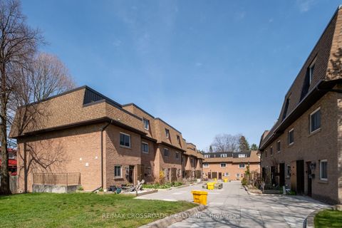 Photo 2 at 7 - 20 Hainford Street, West Hill, Toronto