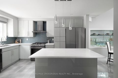 Photo 5 at 7 - 20 Hainford Street, West Hill, Toronto