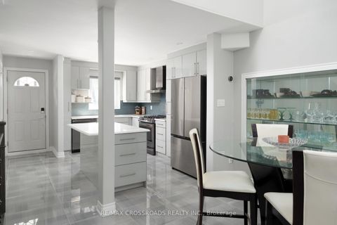 Photo 8 at 7 - 20 Hainford Street, West Hill, Toronto