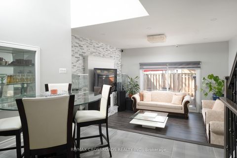 Photo 11 at 7 - 20 Hainford Street, West Hill, Toronto