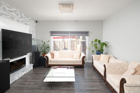Photo 12 at 7 - 20 Hainford Street, West Hill, Toronto