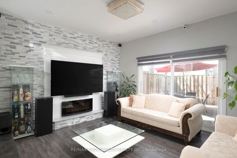 Photo 13 at 7 - 20 Hainford Street, West Hill, Toronto