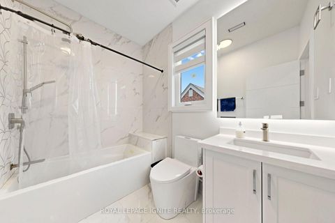 Photo 27 at 26 Devondale Avenue, Newtonbrook West, Toronto