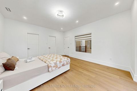 Photo 29 at 26 Devondale Avenue, Newtonbrook West, Toronto