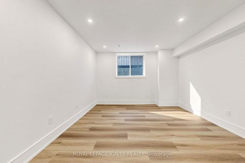 Photo 41 at 26 Devondale Avenue, Newtonbrook West, Toronto