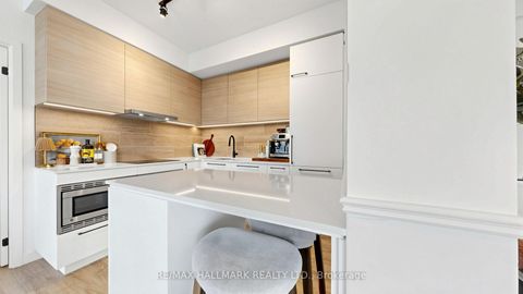 Photo 12 at 823 - 1050 Eastern Avenue, The Beaches, Toronto