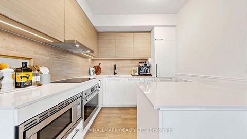 Photo 13 at 823 - 1050 Eastern Avenue, The Beaches, Toronto