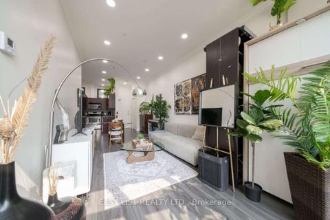 Photo 11 at 101 - 373 Front Street W, Waterfront Communities C1, Toronto
