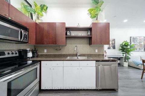 Photo 15 at 101 - 373 Front Street W, Waterfront Communities C1, Toronto