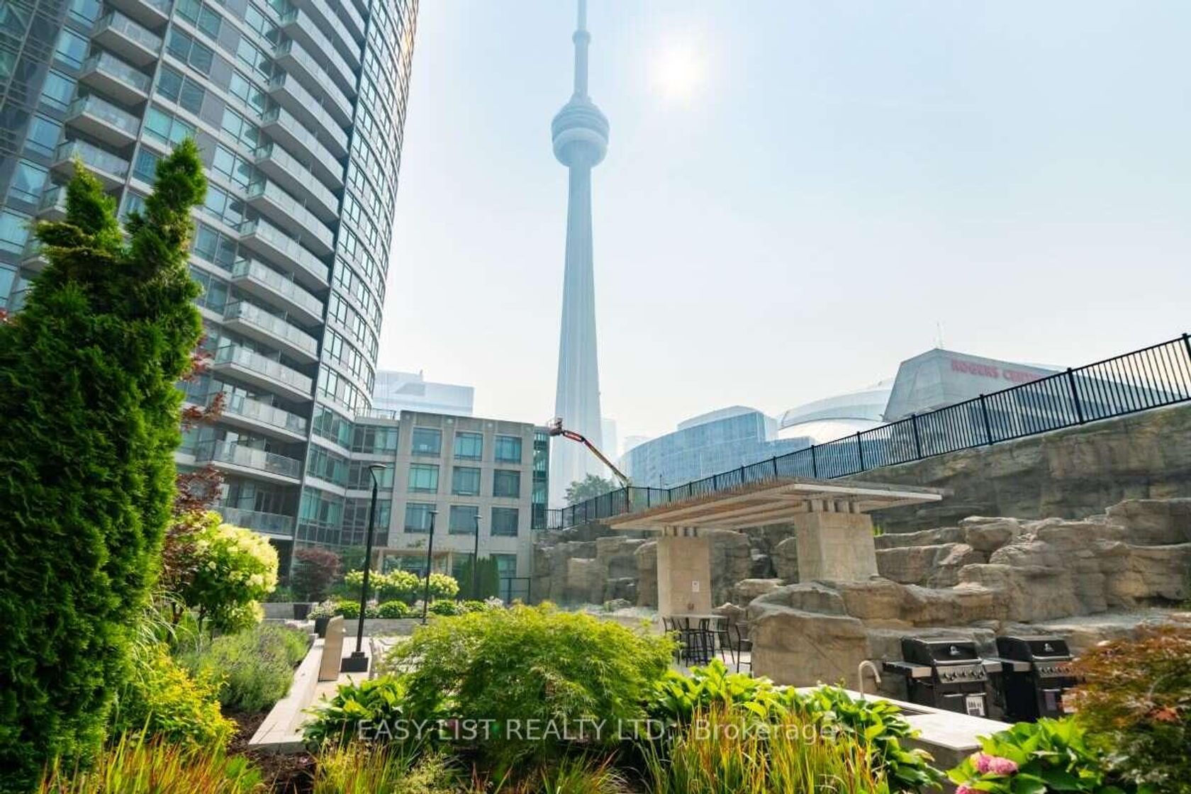 101 - 373 Front Street W, Waterfront Communities C1, Toronto photo number 2