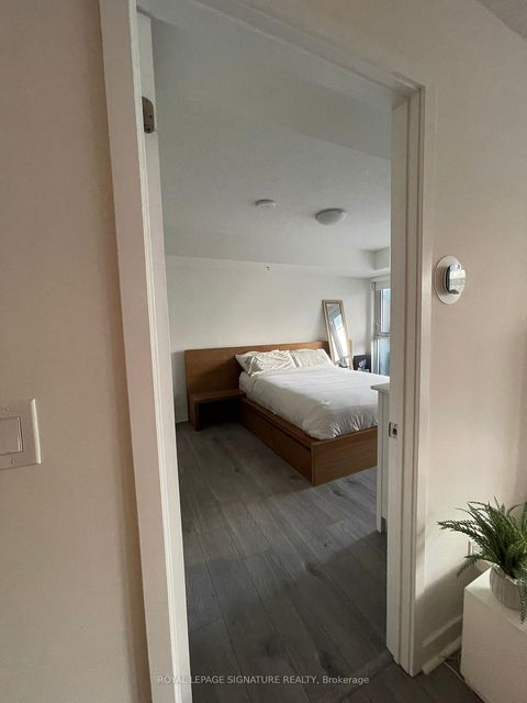 Photo 5 at 414 - 295 Adelaide Street W, Waterfront Communities C1, Toronto