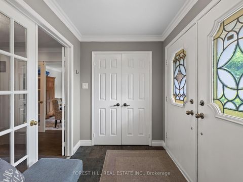 Photo 2 at 36 Trillium Drive, Aurora Highlands, Aurora