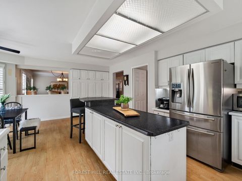 Photo 10 at 36 Trillium Drive, Aurora Highlands, Aurora