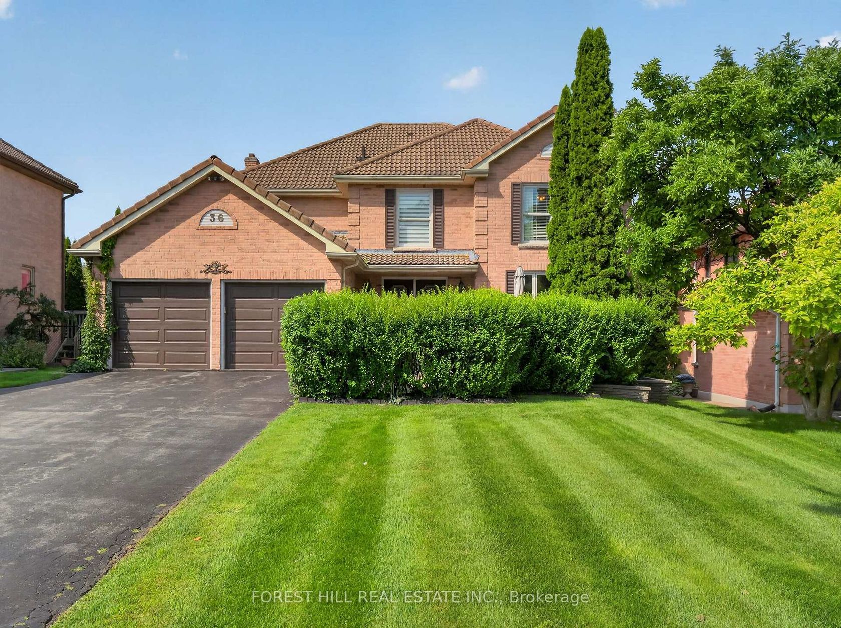 36 Trillium Drive, Aurora Highlands, Aurora photo number 2
