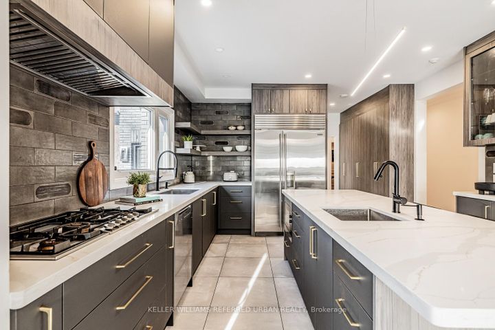 Photo 10 at 97 Clarinda Drive, Bayview Village, Toronto